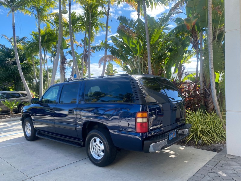 2003 Chevrolet Suburban LT 1 OWNER NO ACCIDENTS in ,
