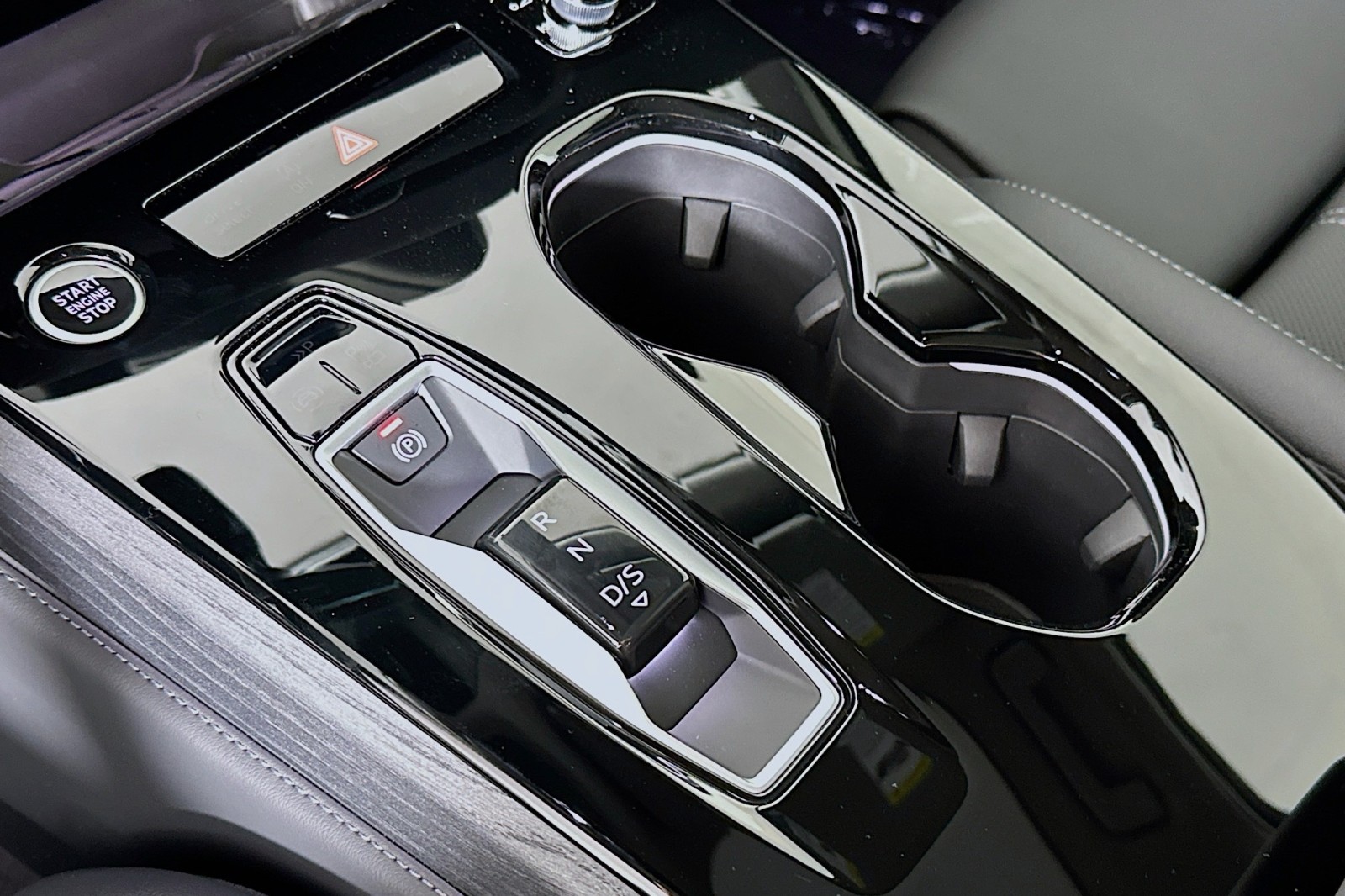 New 2026 Glacier White Metallic Audi Premium Plus image 7