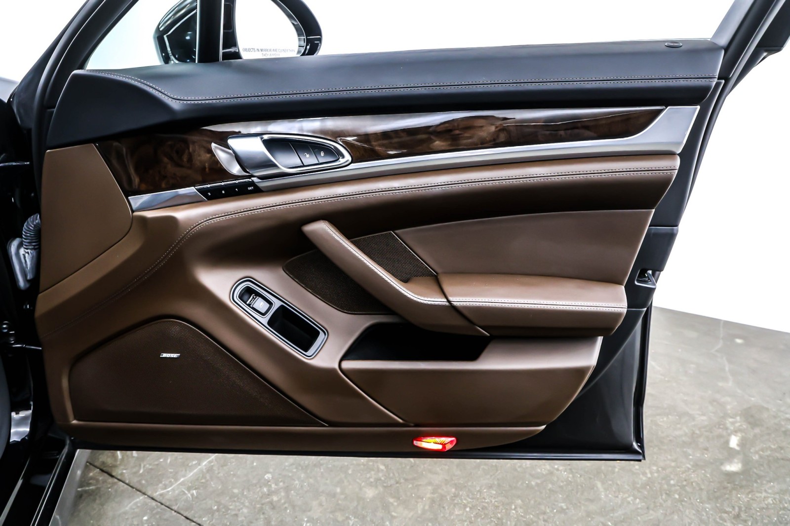 Used 2015 Jet Black Metallic Porsche 4dr HB Turbo image 23