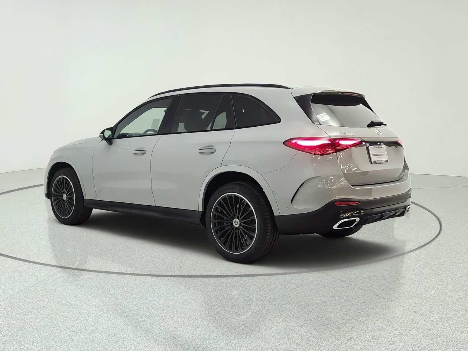 New 2027 MANUFAKTUR Alpine Grey Mercedes-Benz GLC 300 SUV image 7