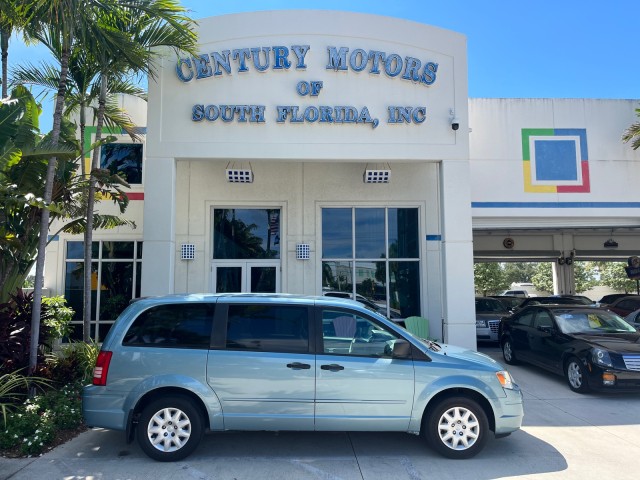 2008  Town & Country LX LOW MILES 68,104 in , 