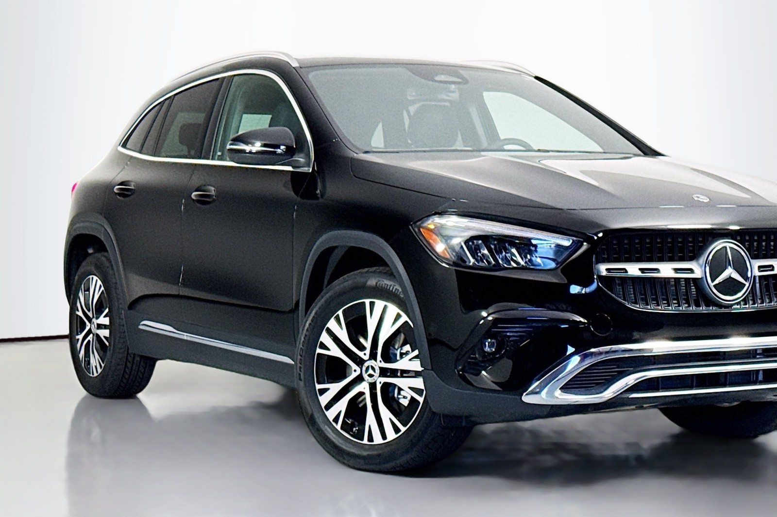 New 2026 Night Black Mercedes-Benz GLA 250 SUV image 13