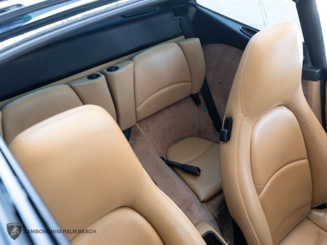Porsche 911 Carrera