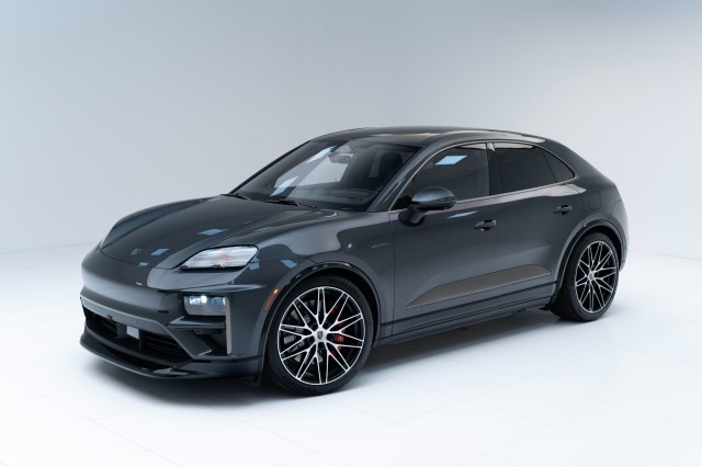 2025  Macan Electric Turbo in , 