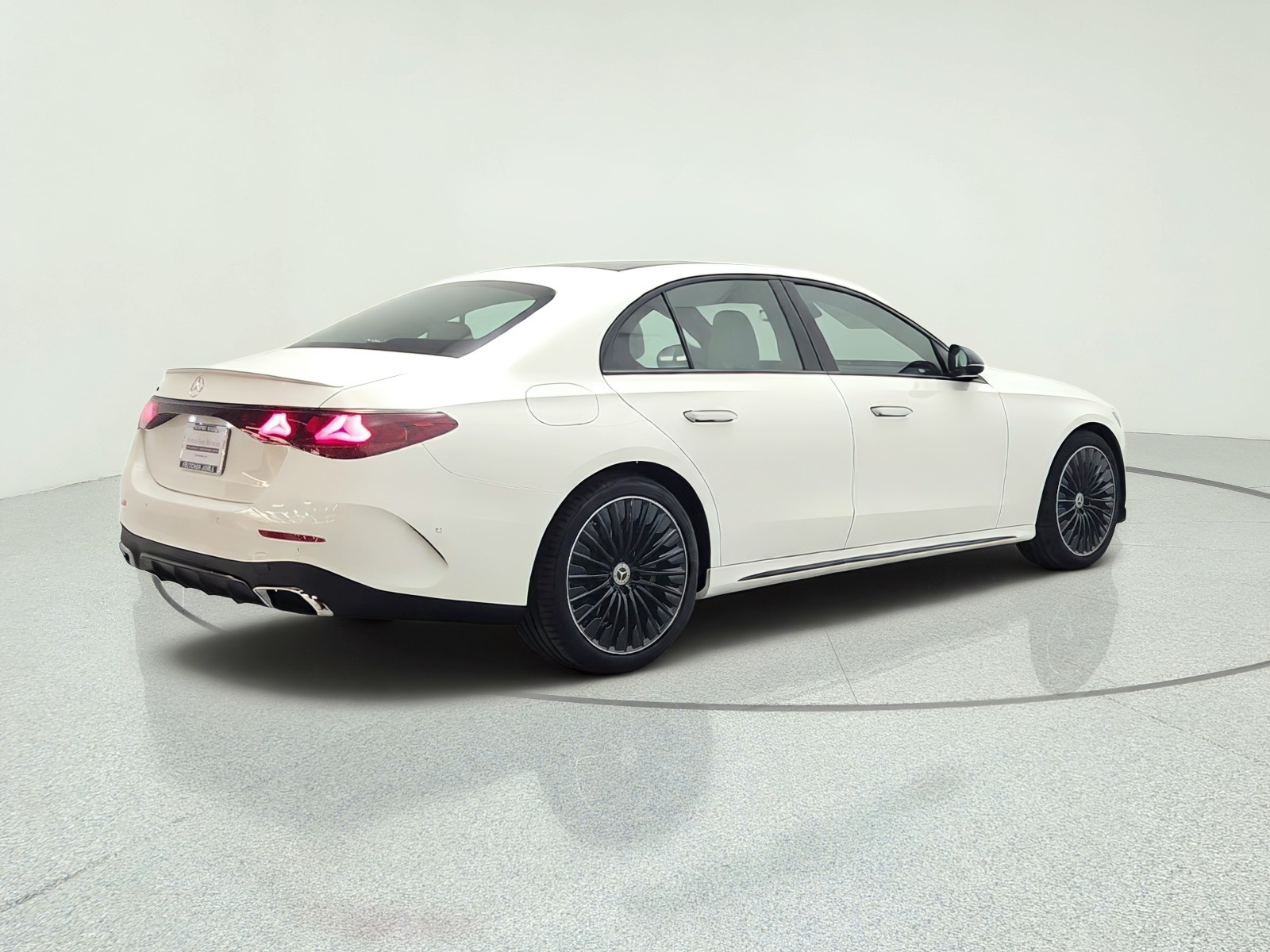 New 2027 Polar White Mercedes-Benz E 350 RWD Sedan image 5