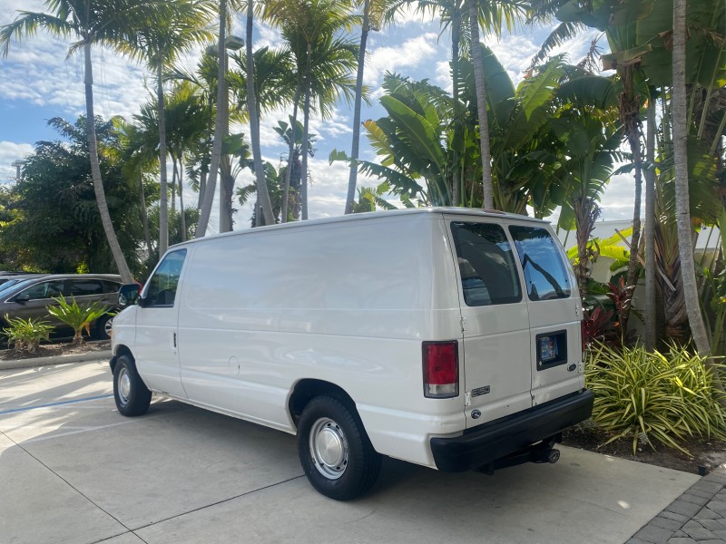 2000 Ford Econoline Cargo Van LOW MILES 68,046 in , 
