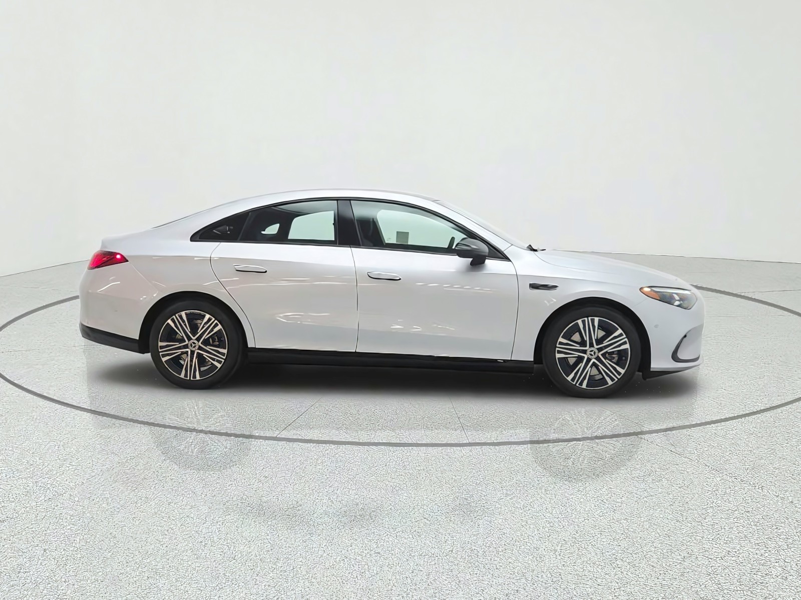 New 2027 Cirrus Silver Metallic Mercedes-Benz CLA 220 Hybrid FWD image 4