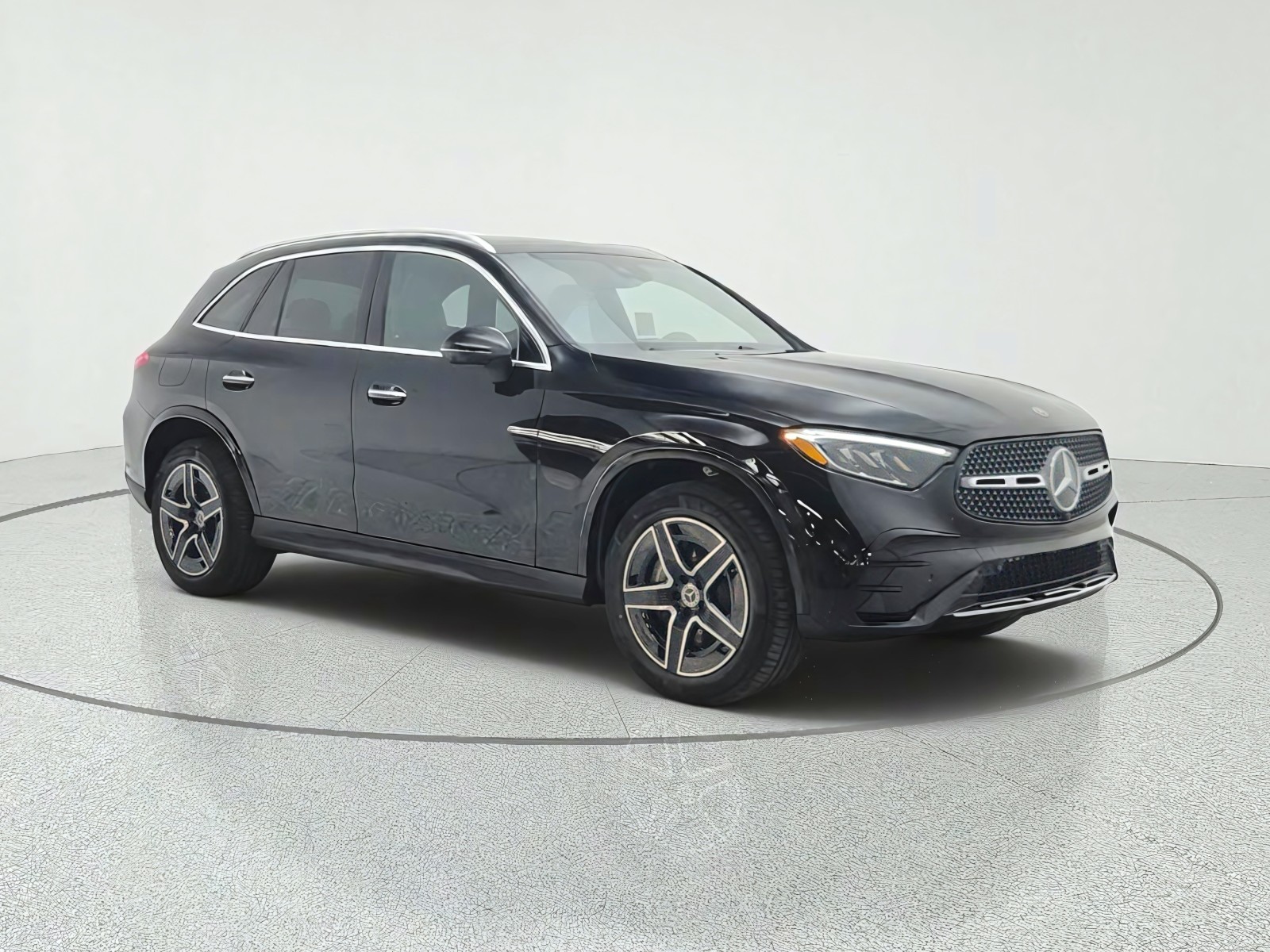 New 2027 Black Mercedes-Benz GLC 300 SUV image 3
