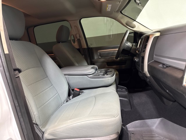 2020 Ram 1500 Classic SLT 4WD 5.7L-V8 in ,