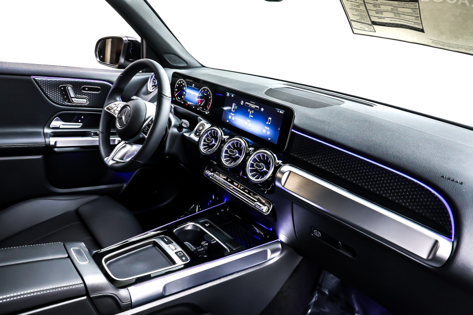 New 2026 Night Black Mercedes-Benz GLB 250 image 5