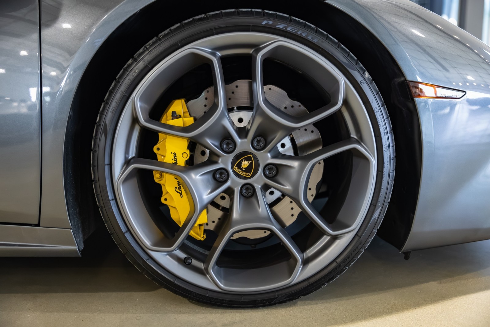 Used Car 2016 Lamborghini Huracan  Lp 580-2 - Lifting System + - $242,395 Msrp - Giano Wheels For Sale Under $240,000 In Boerne, Texas