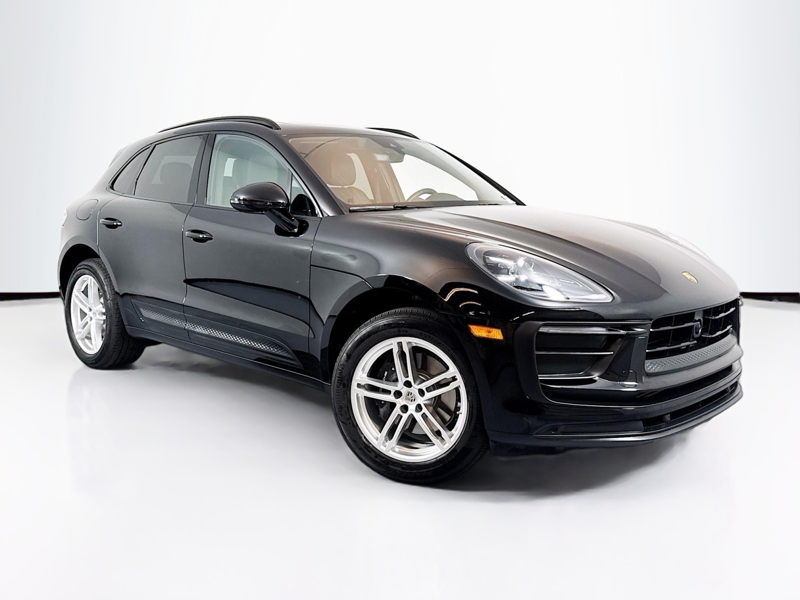 2024 Porsche Macan  3