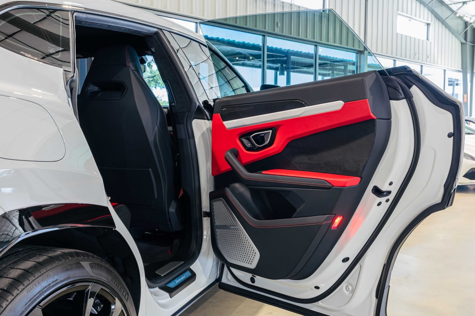 Used Car 2022 Lamborghini Urus  For Sale Under $230,000 In Boerne, Texas