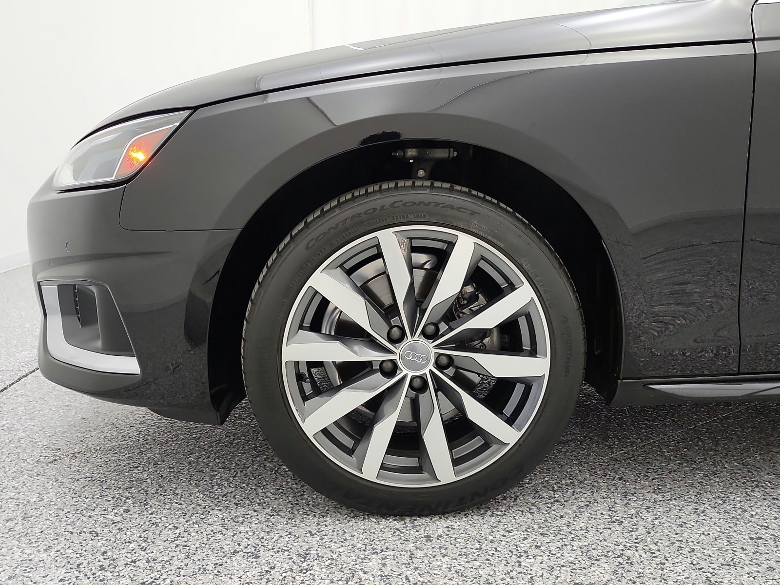 Used 2021 Brilliant Black Audi Premium image 17