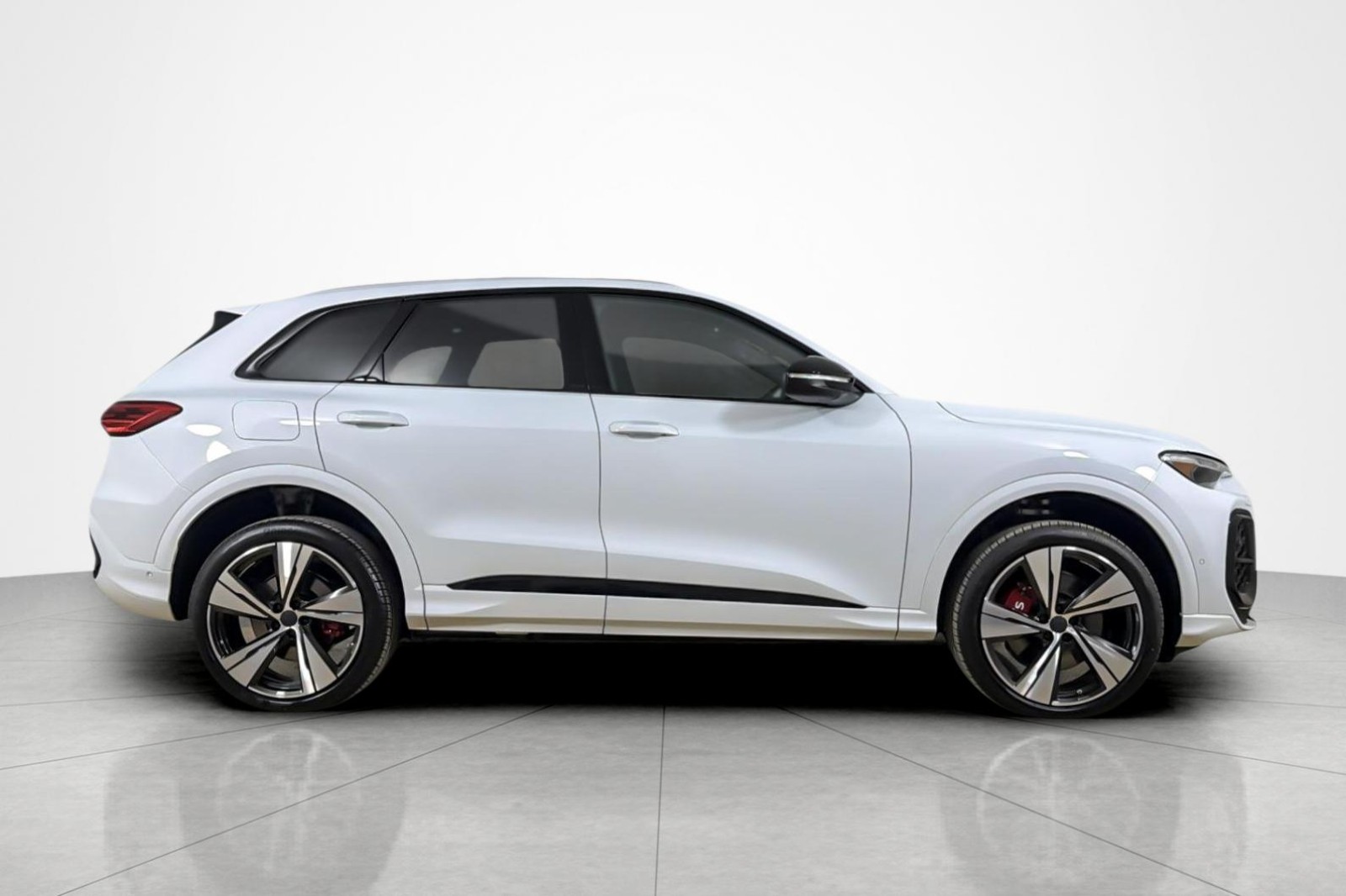 New 2026 Glacier White Metallic Audi Premium Plus 3.0 TFSI quattro image 6