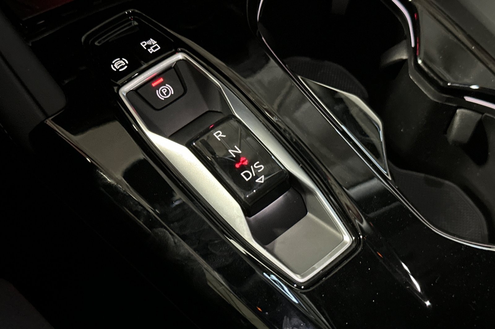 New 2026 Tambora Gray Metallic Audi Premium Plus 2.0 TFSI quattro image 21