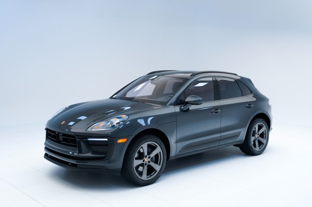2023  Macan  in , 