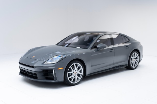 2025  Panamera 4 in , 