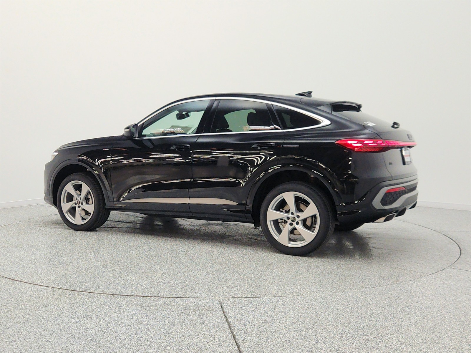 New 2026 Mythos Black Metallic Audi Premium Plus 2.0 TFSI quattro image 8