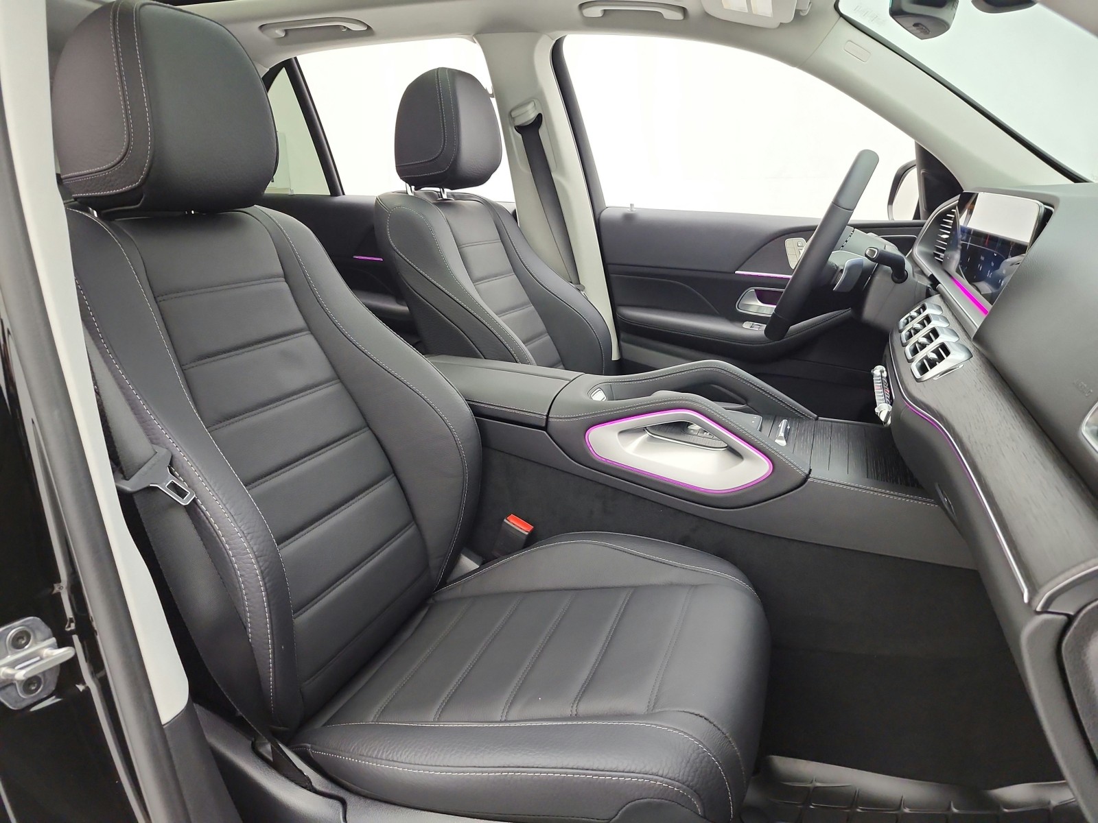 New 2026 Obsidian Black Metallic Mercedes-Benz GLE 350 SUV image 14