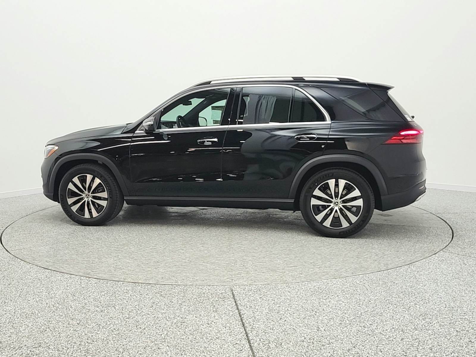 New 2026 Black Mercedes-Benz GLE 350 image 8