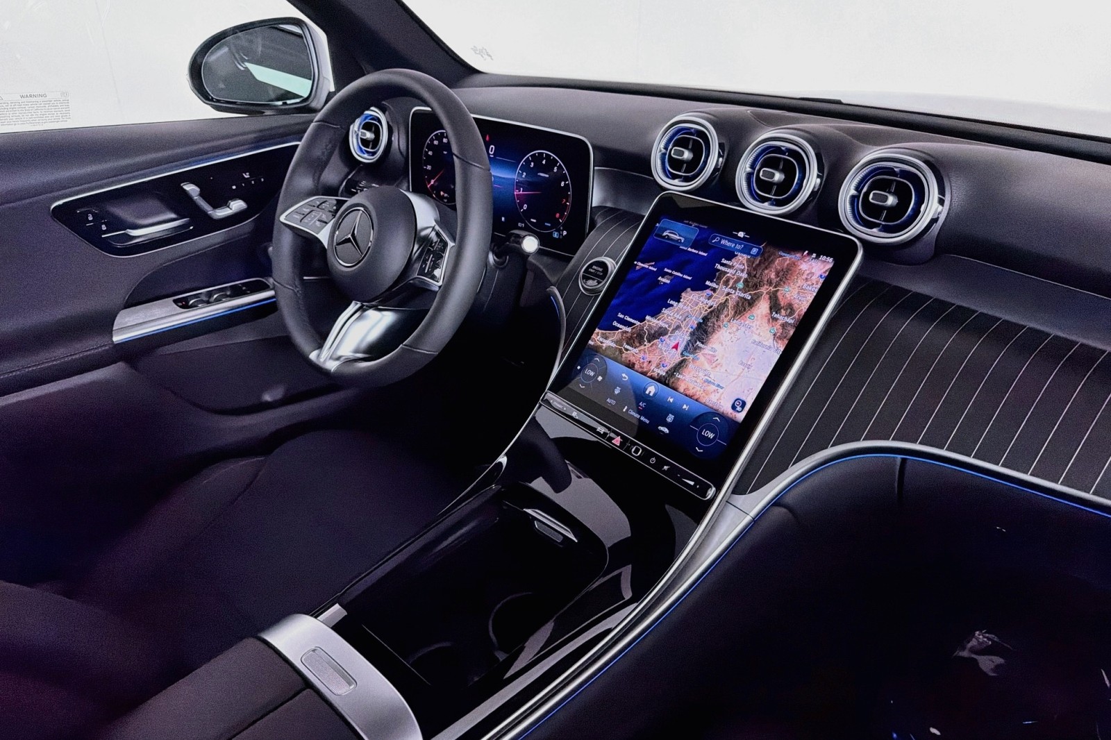 New 2026 Black Mercedes-Benz GLC 300 SUV image 15