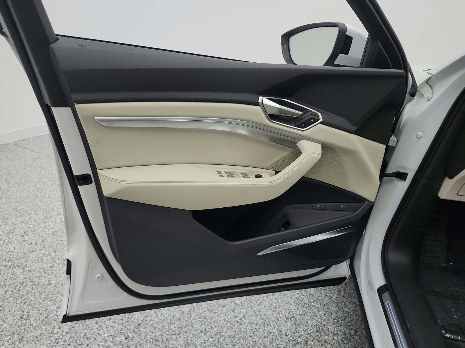 Used 2024 Glacier White Metallic Audi Premium Plus quattro image 15