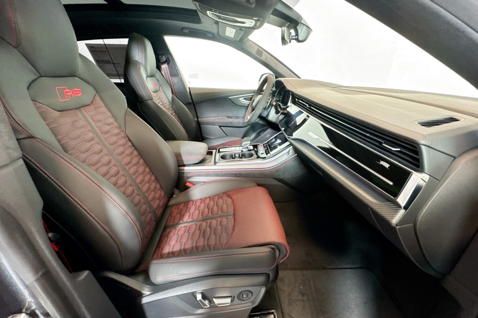 New 2026 Daytona Gray Pearl Effect Audi performance quattro image 26