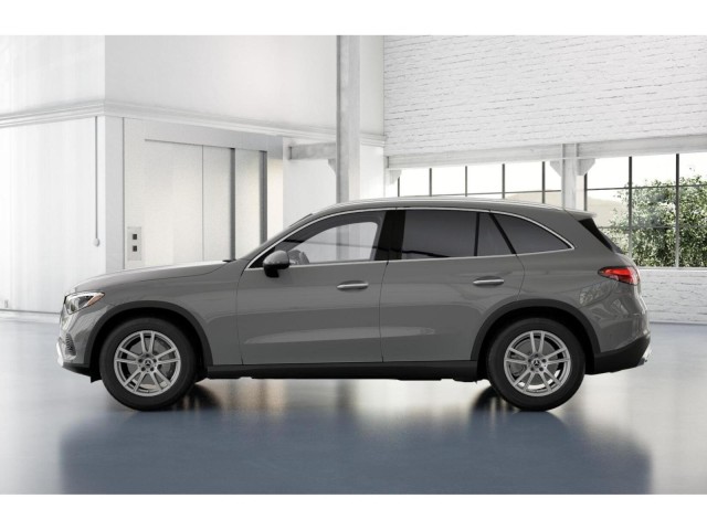 2025 Mercedes-Benz GLC GLC 300 33