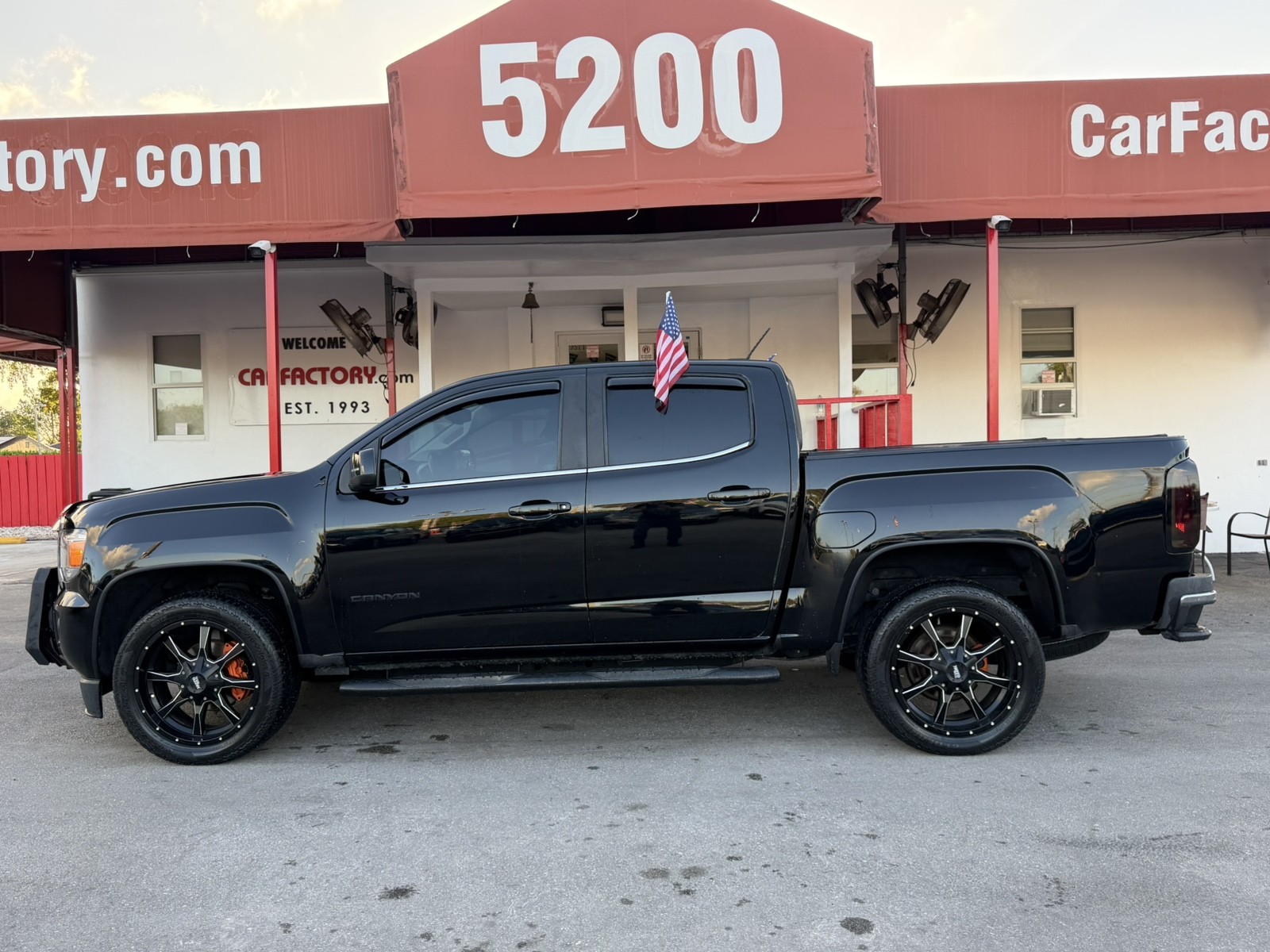 2018 GMC Canyon SLE Crew Cab RWD