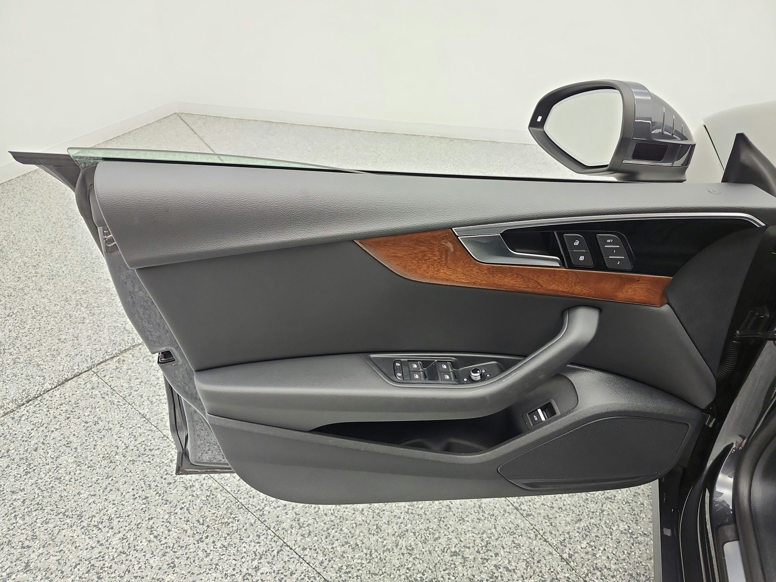 Used 2023 Manhattan Gray Metallic Audi Premium image 15
