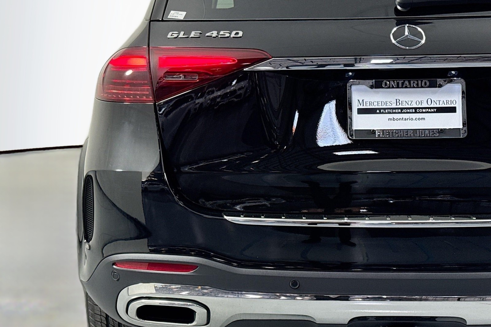 New 2026 Black Mercedes-Benz GLE 450 4MATIC® SUV image 14
