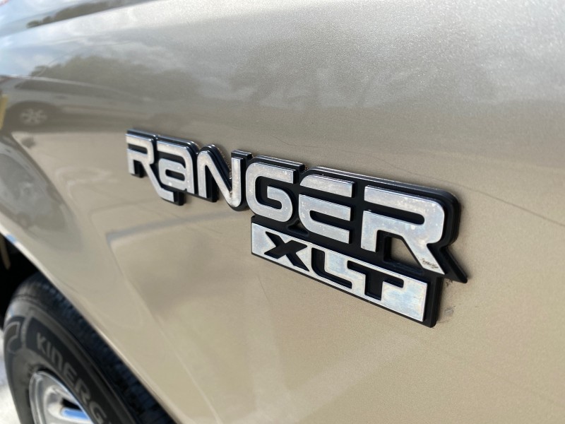 2002 Ford Ranger XLT X CAB CAMPER TOP LOW MILES 49,062 in , 