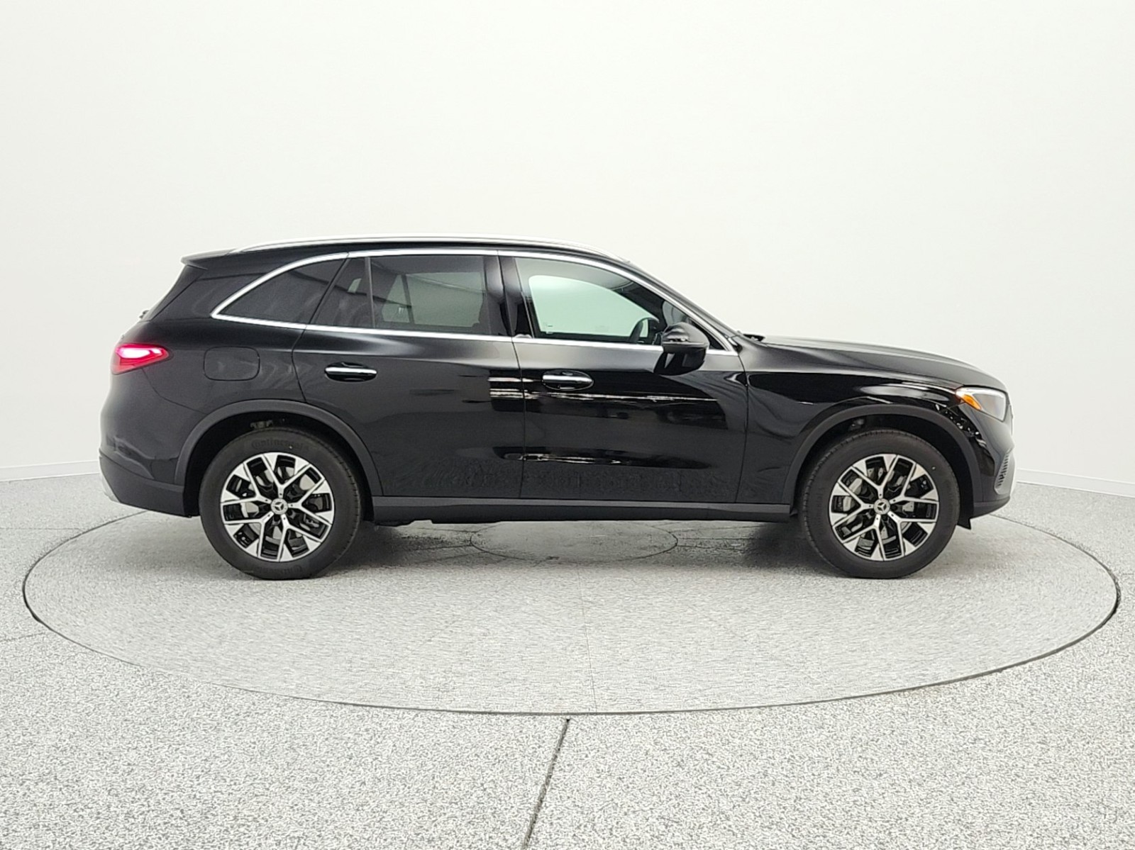 New 2026 Black Mercedes-Benz GLC 350e image 4