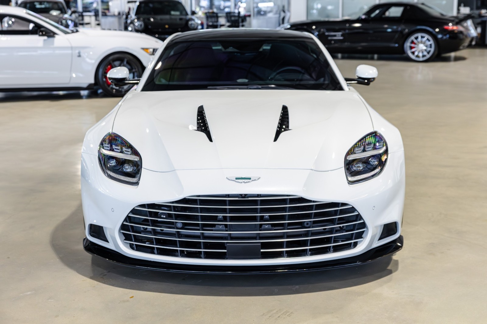 Used Car 2025 Aston Martin Vanquish  For Sale Under $420,000 In Boerne, Texas