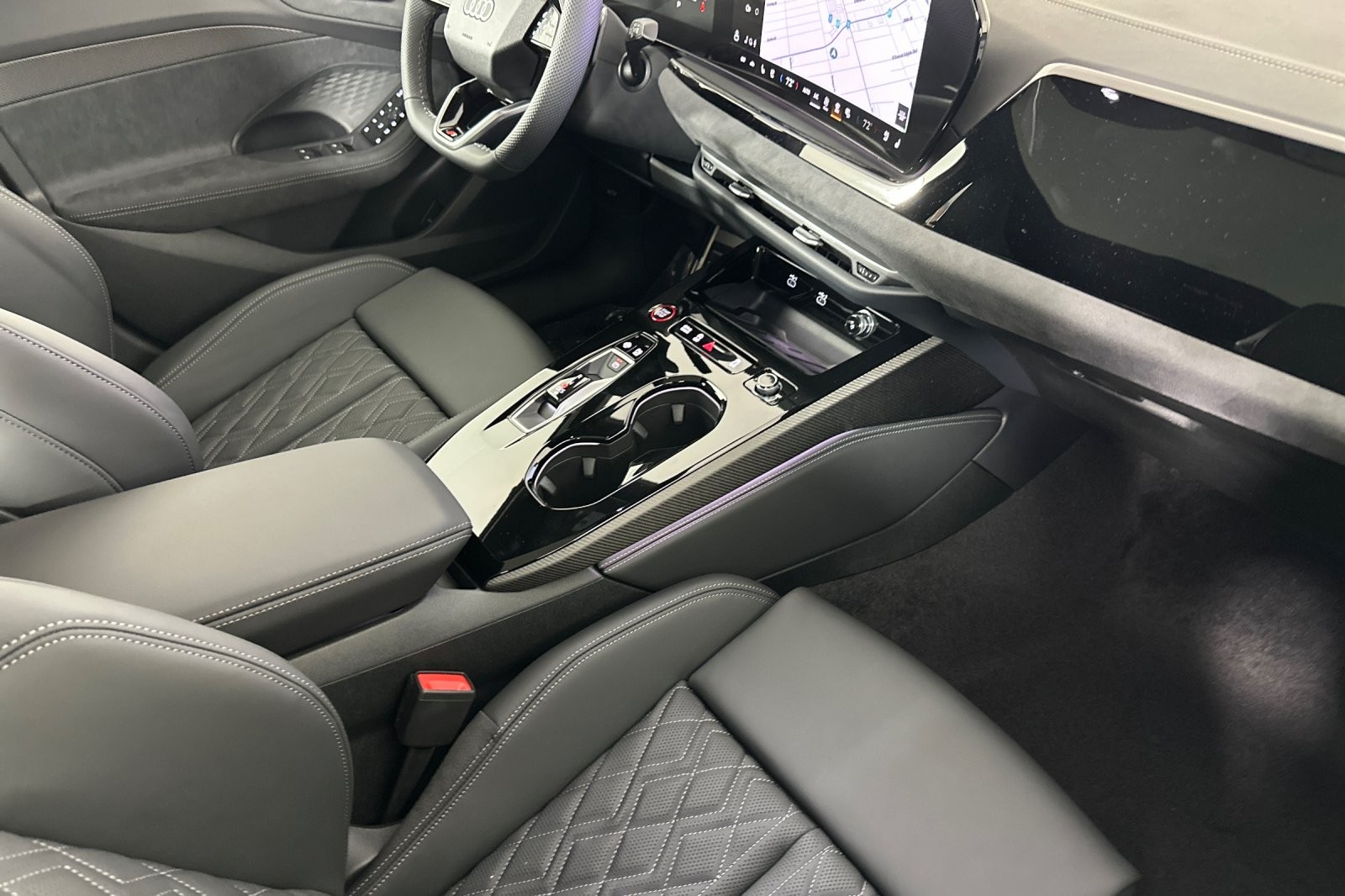 New 2025 Glacier White Metallic Audi Premium Plus 3.0 TFSI quattro image 14