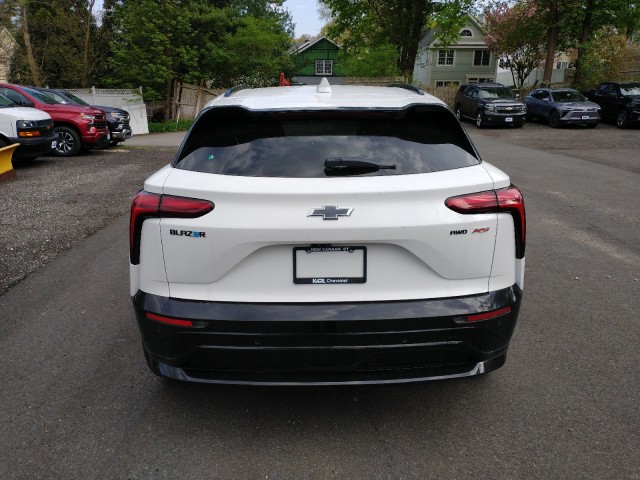 2024 Chevrolet Blazer EV eAWD RS 8