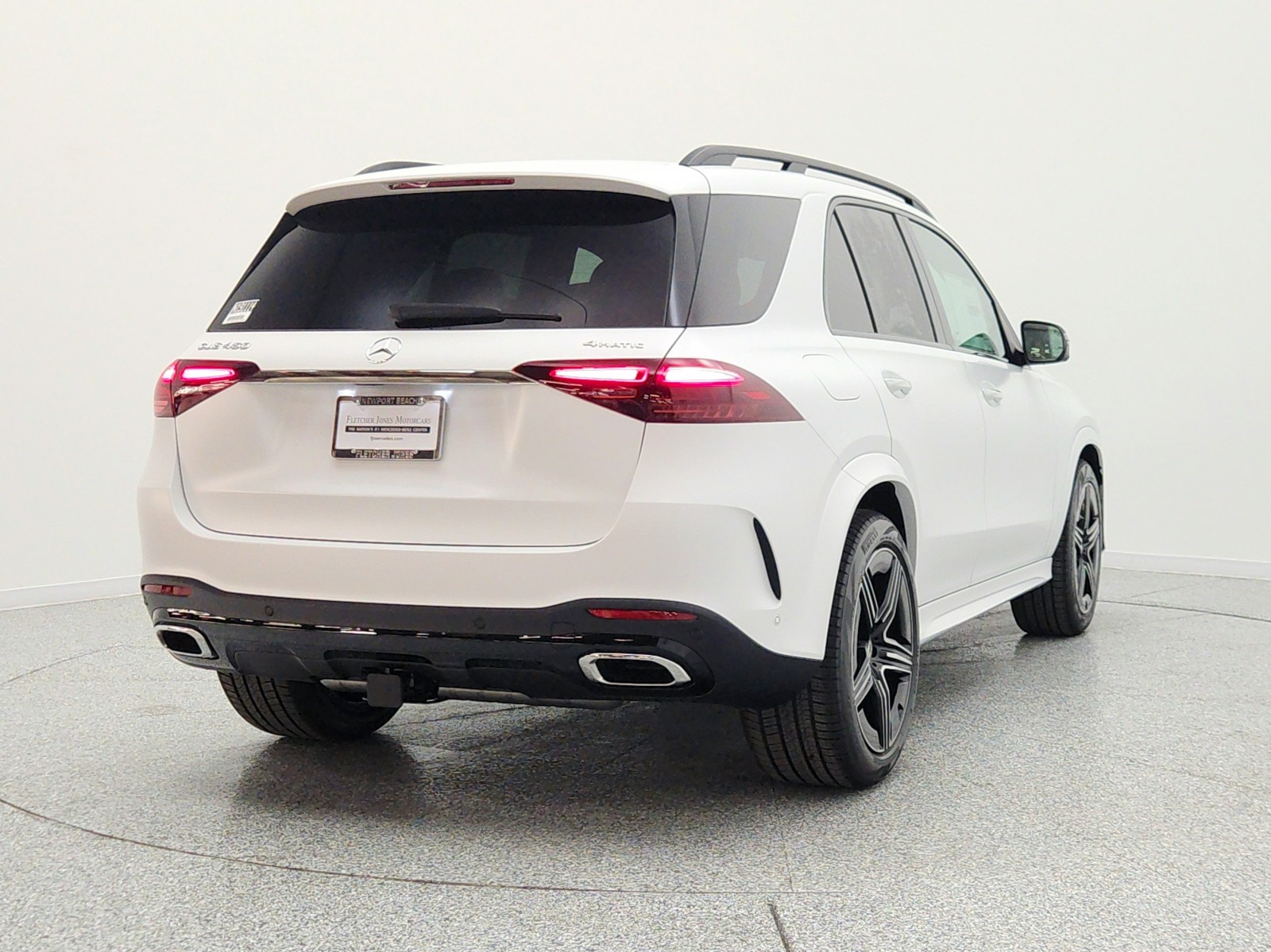 New 2026 MANUFAKTUR Moonlight White magno Mercedes-Benz GLE 450 4MATIC® SUV image 6