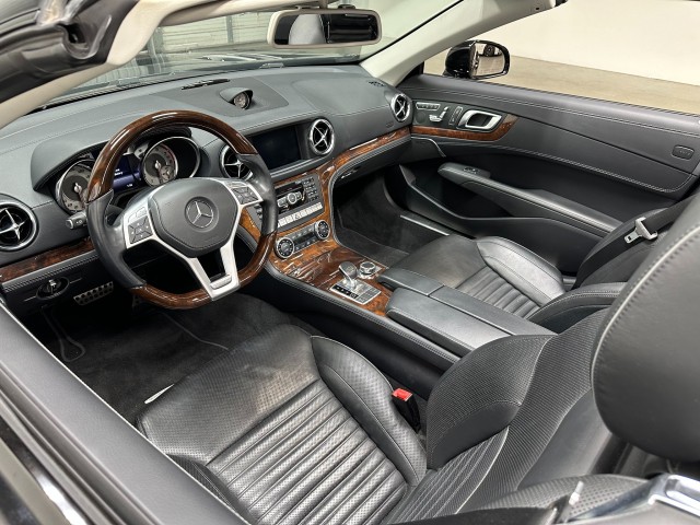 2014 Mercedes-Benz SL-Class SL 550 in , 