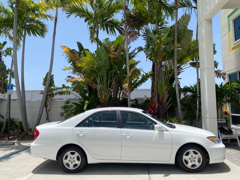 2003 Toyota Camry LE LOW MILES 61,005 in , 