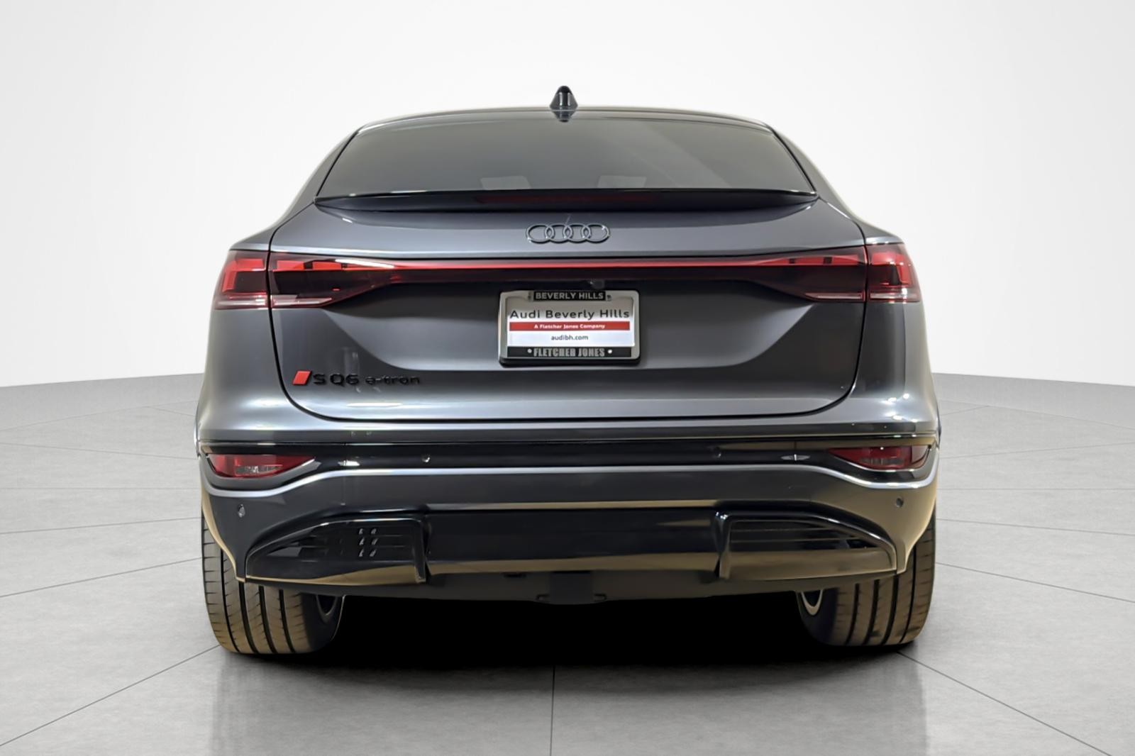 New 2027 Daytona Gray Pearl Effect Audi Premium Plus quattro image 5