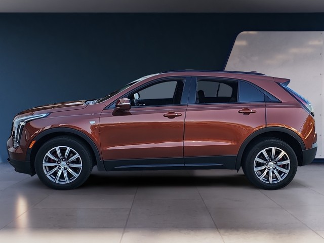 2021 Cadillac XT4 FWD Sport 2