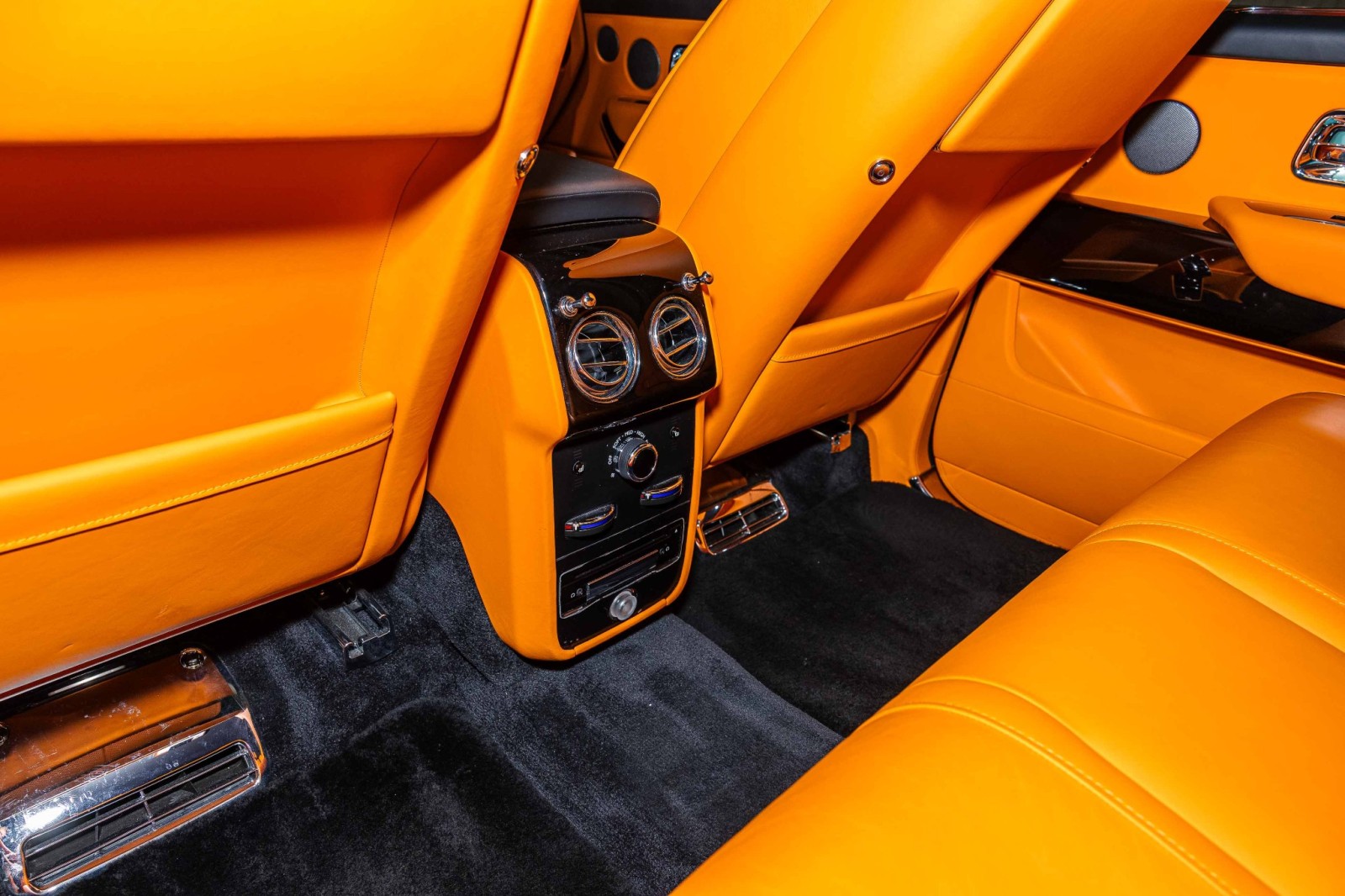 Used Car 2021 Rolls-royce Cullinan  For Sale Under $300,000 In Boerne, Texas