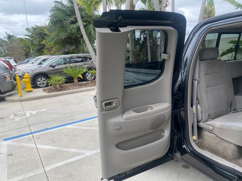 2004 Toyota Tundra SR5 1 OWNER 4WD XTRA CAB STEP SIDE in , 