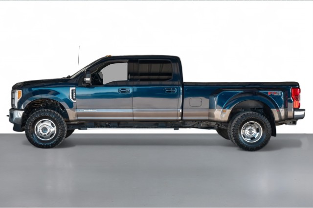 2019 Ford F-350 Lariat 11