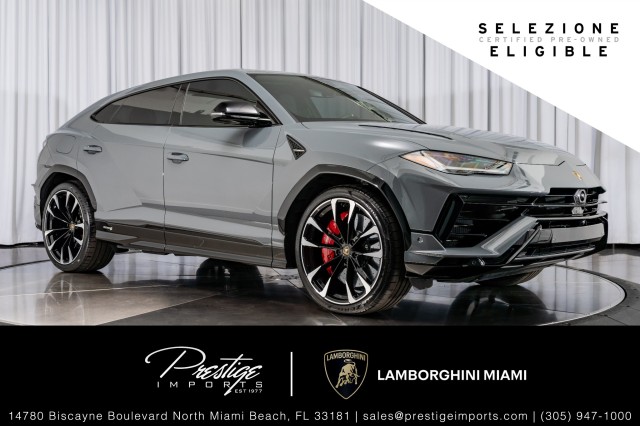 /2023 Lamborghini Urus