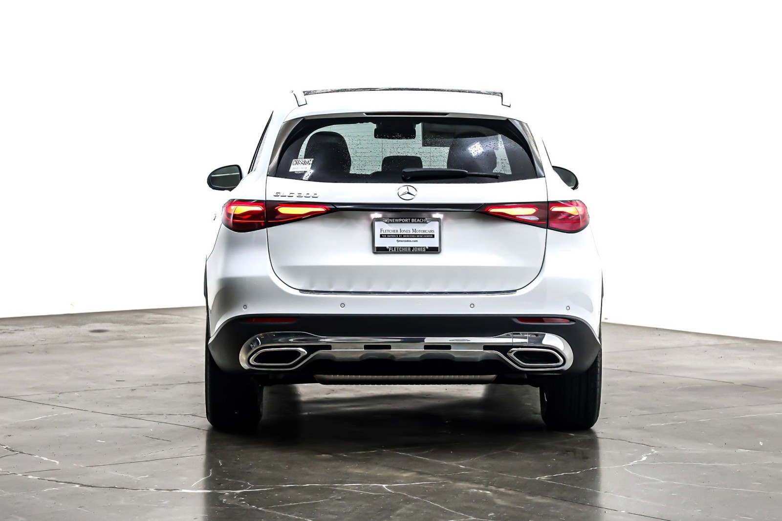 New 2026 Polar White Mercedes-Benz GLC 300 SUV image 3