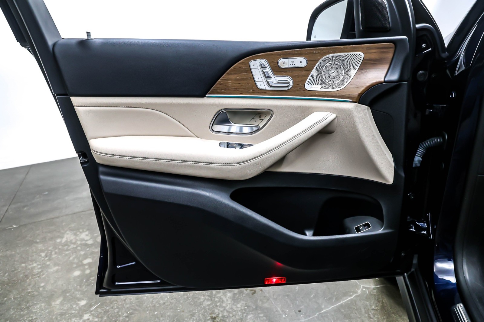 Used 2022 Lunar Blue Metallic Mercedes-Benz GLS 450 4MATIC® SUV image 20