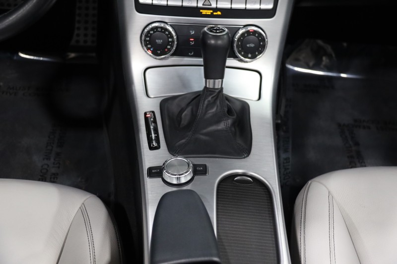 2013 Mercedes-Benz SLK 250 AMG Sport 2dr Roadster in ,