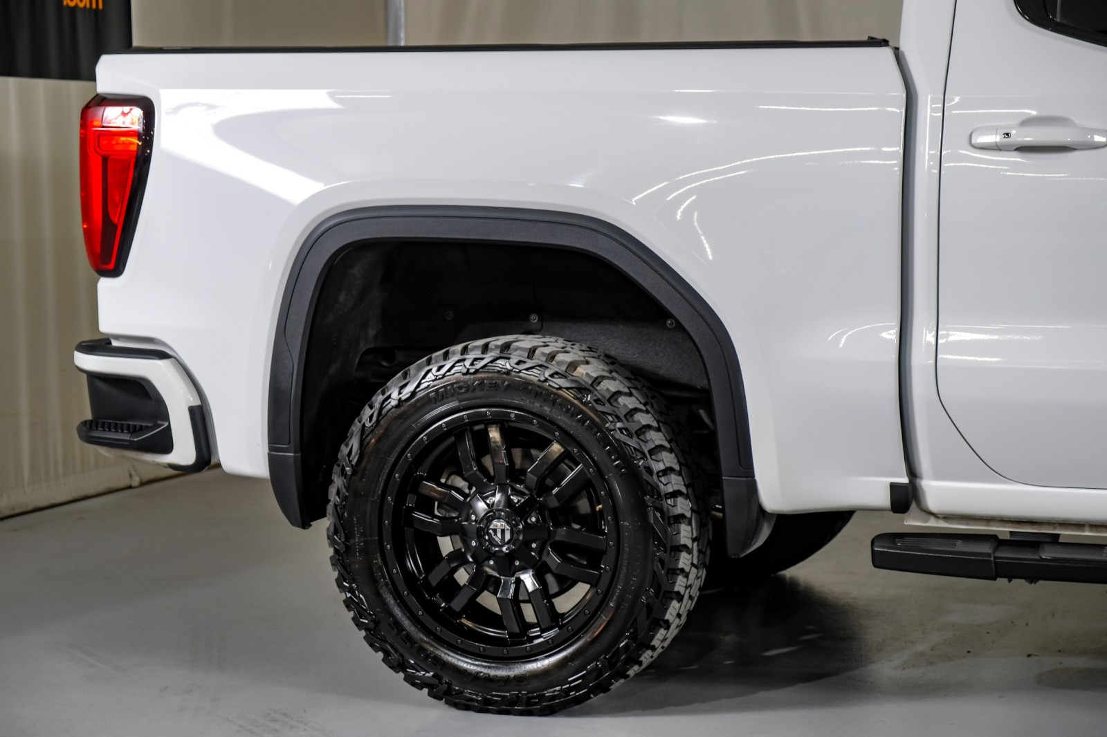 2019 GMC Sierra 1500 AT4 6